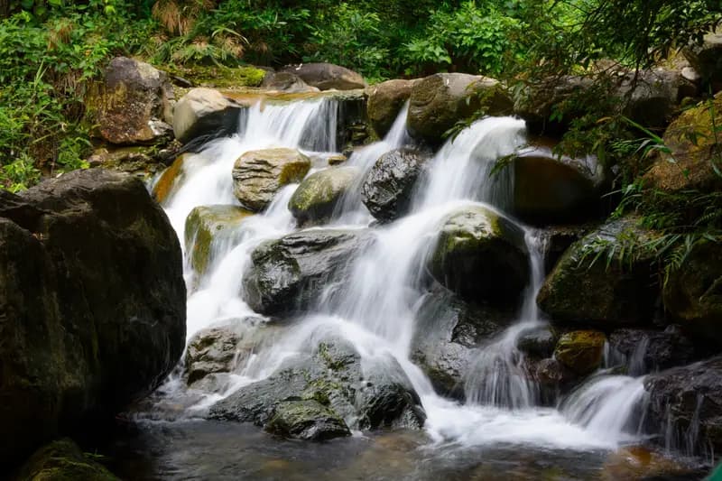 溪水